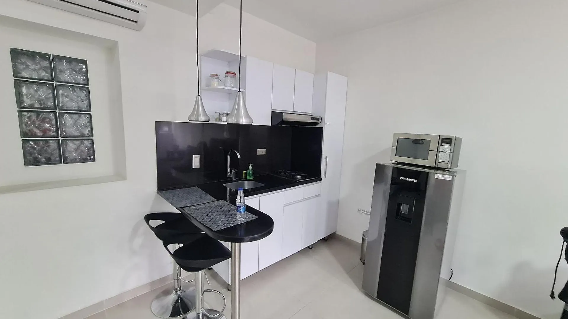 301 Moderno Aparta-Suite En Versalles Tipo Loft - Cali Tower Suites & Lofts 0*,  Kolumbia
